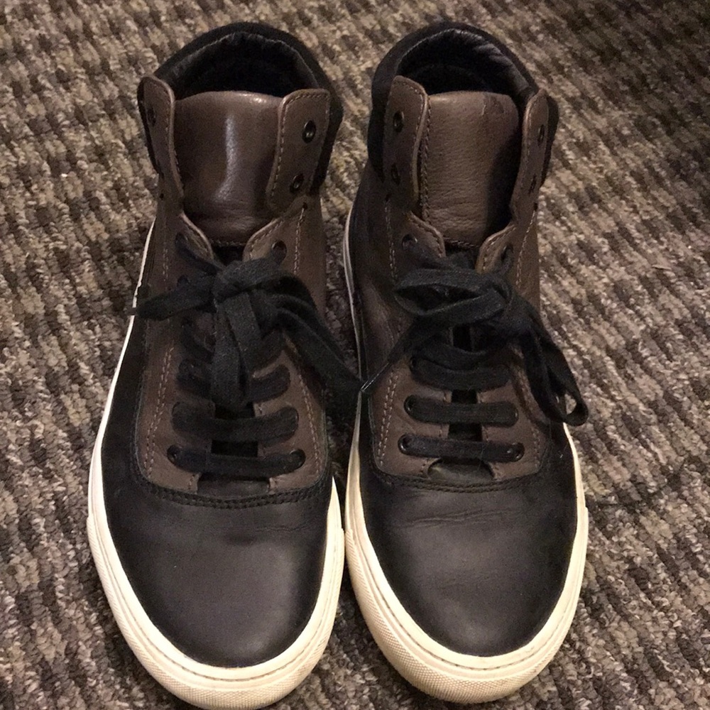 Vince sneakers